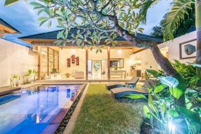 Manis, Luxury 3 Bedroom Heart of Seminyak